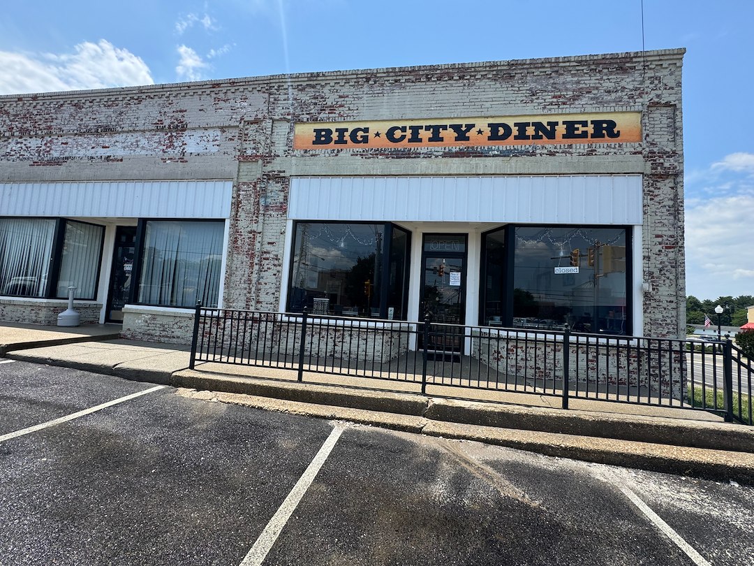 Commercial pressure washing project in Warsaw Virginia 