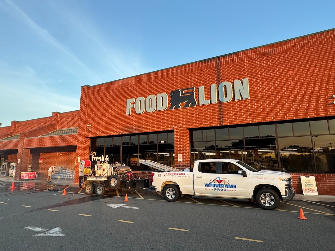 Top quality commercial pressure washing service project in king William Virginia 